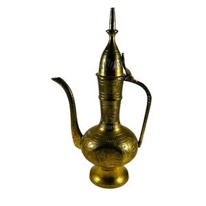 Vintage Brass Teapot Oil Pitcher Genie Lamp Hinged Etched Ornate 7.5" Tall India